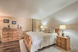 House (3 Bedrooms) | Interior - Tucson Oasis 'La Casa de las Palmas' w/ Pool! (Tucson)