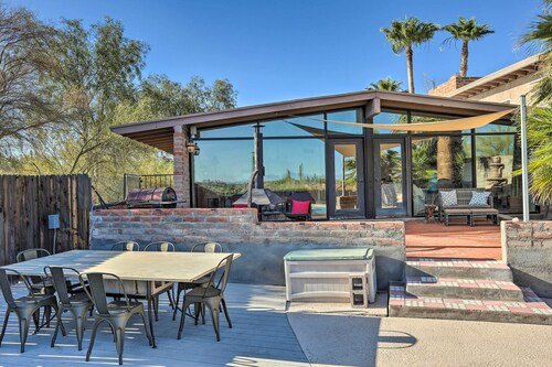 Tucson Oasis 'La Casa de las Palmas' w/ Pool!