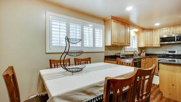 Apartemen (3 Bedrooms) | Interior