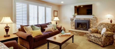 Apartment (3 Bedrooms) | Front of property