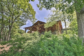 Interior - Idyllic Wintergreen Condo w/ Resort Amenities (Nellysford)