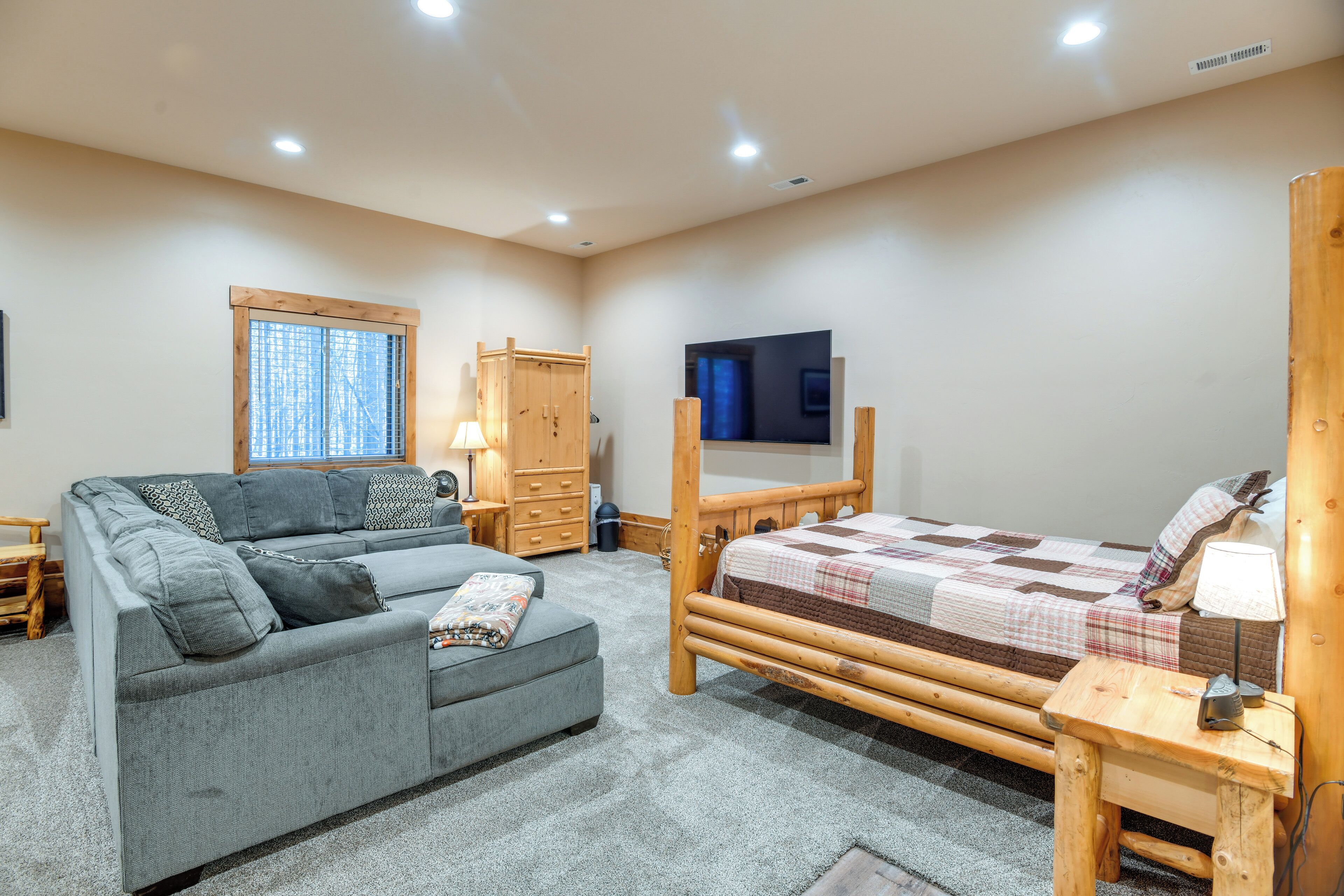 House (0 Bedroom) | Interior