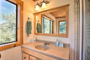 Cottage (5 Bedrooms) | Interior