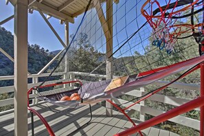 Cottage (5 Bedrooms) | Interior - Luxe Escape w/ Decks, Mtn Views, Game Room! (Pine Mountain Club)