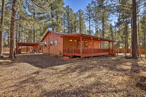 House (4 Bedrooms) | Interior - Hot Tub Hideaway in Pinetop: Bring Your Pet! (Pinetop)