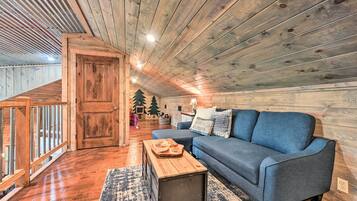 House (1 Bedroom) | Interior