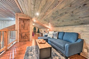 House (1 Bedroom) | Interior