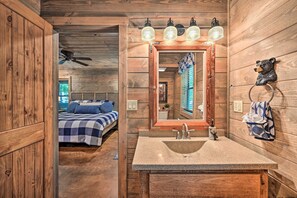 House (1 Bedroom) | Interior