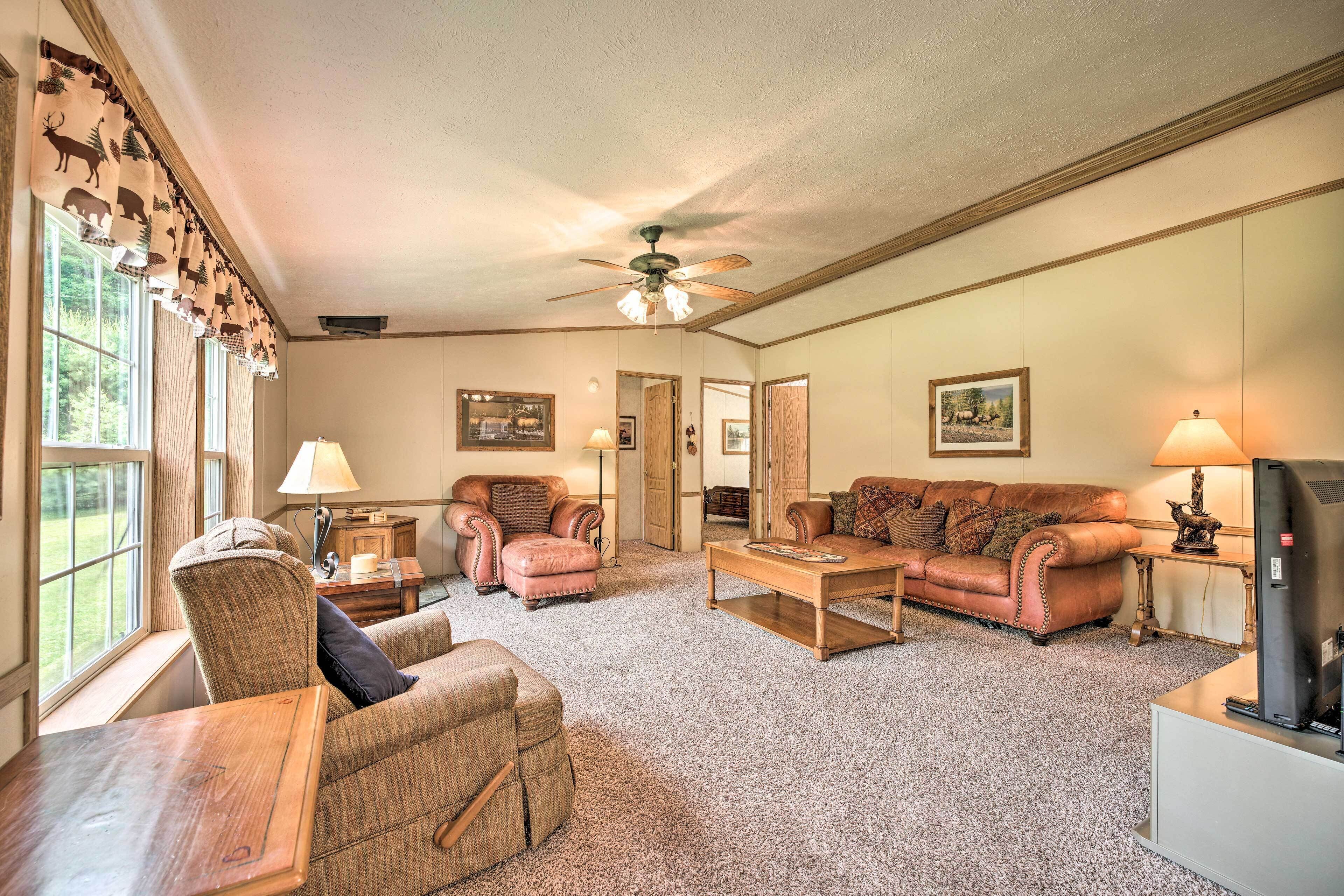 House (3 Bedrooms) | Interior