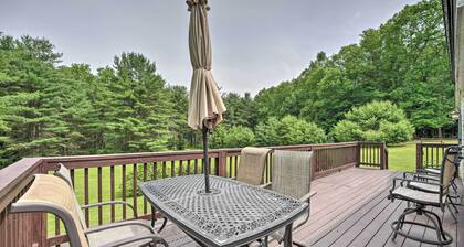 Deck, Fire Pit & Yard: Mountain Escape!