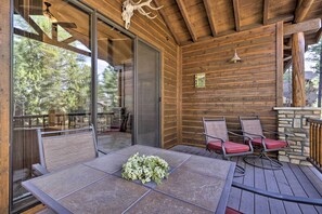 House (2 Bedrooms) | Interior - 4 Mi to Fool Hollow Lake: Cabin w/ Tranquil Deck (Show Low)