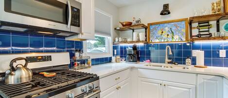 House (1 Bedroom) | Interior