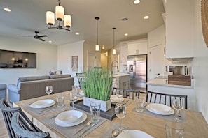 Interior - Calming Townhome w/ Hot Tub Near St George! (Washington)
