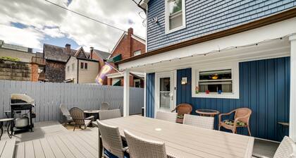 Walk to Walnut St: Pet-friendly Pittsburgh Home!