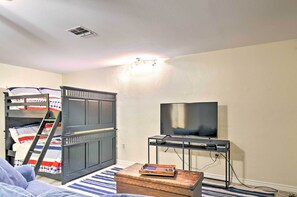 4 chambres, fer et planche à repasser, draps fournis