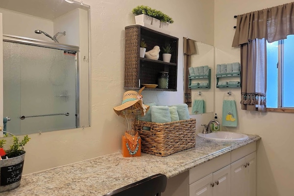 Cottage (2 Bedrooms) | Interior