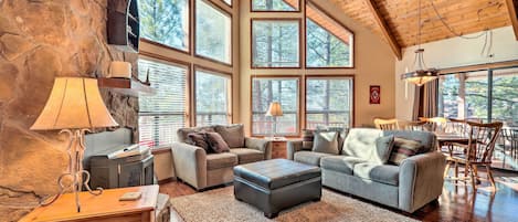 House (4 Bedrooms) | Front of property