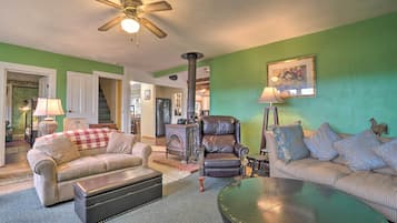 House (2 Bedrooms) | Interior