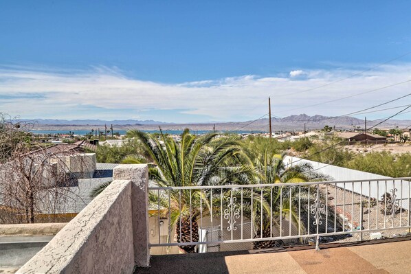 Interior - Modern Lake Havasu Retreat: Lake & Mountain Views! (Lake Havasu City)