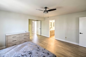 House (5 Bedrooms) | Interior - Modern Lake Havasu Retreat: Lake & Mountain Views! (Lake Havasu City)