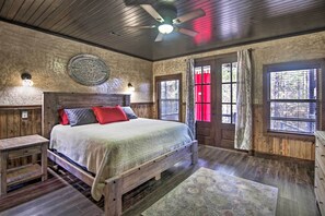 House (4 Bedrooms) | Interior - Stylish Broken Bow Cabin w/ Hot Tub + Fire Pit! (Broken Bow)