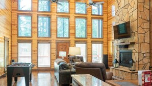 TV, fireplace - Broken Bow Cabin w/ Hot Tub & Outdoor Fireplace! (Broken Bow)