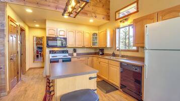 House (1 Bedroom) | Interior