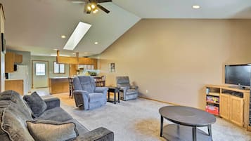 Apartment (4 Bedrooms) | Front of property