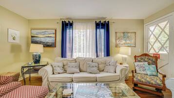 Cottage (3 Bedrooms) | Interior