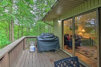 3 Mi to Golf: Hot Springs Village Retreat w/ Deck