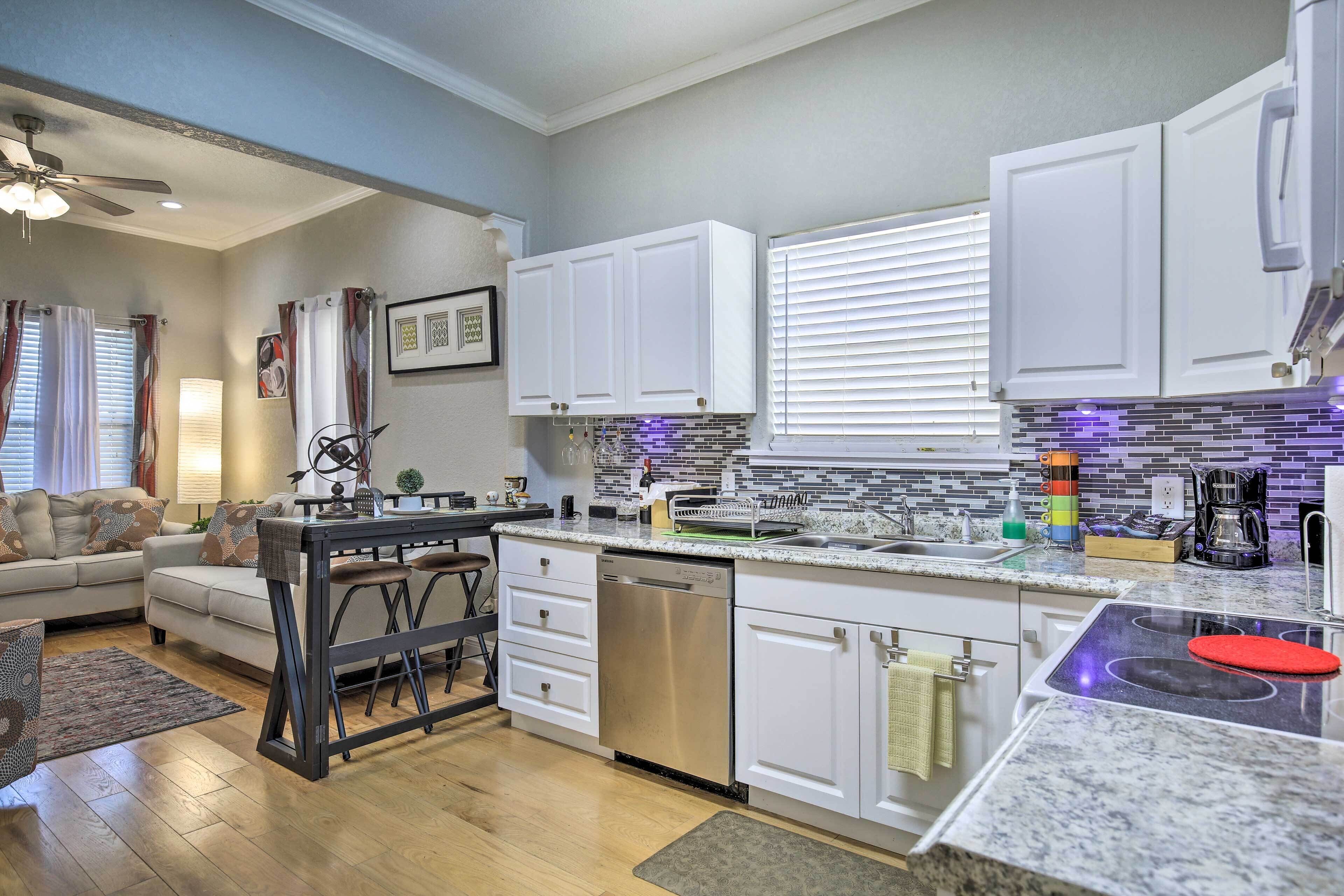 House (2 Bedrooms) | Interior