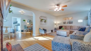 House (4 Bedrooms) | Interior