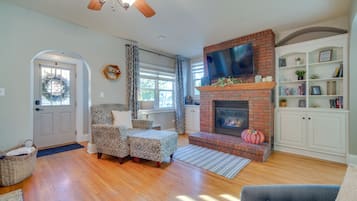 House (4 Bedrooms) | Front of property