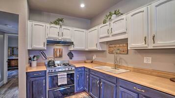 Apartment (1 Bedroom) | Interior