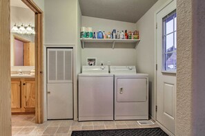 Nhà (3 Bedrooms) | Nội thất