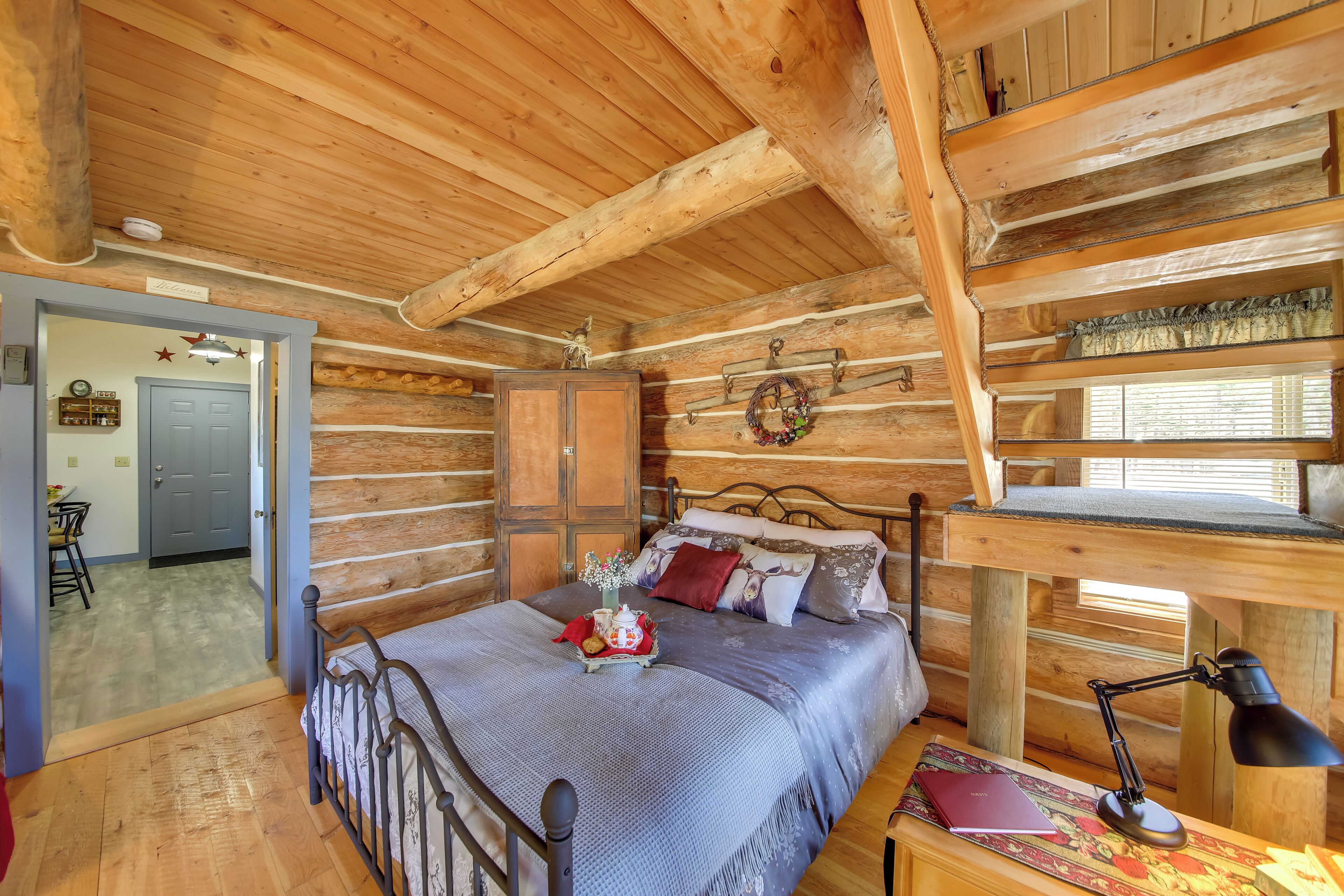 House (2 Bedrooms) | Interior