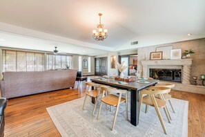 Interior - 2 Mi to Old Town: 'the Grand Palms Estate' w/ Pool (Scottsdale)