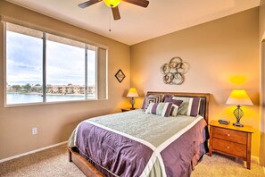 Apartment (2 Bedrooms) | Interior - Pool Access, Balcony: Relaxing Phoenix Retreat (Phoenix)