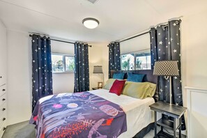House (2 Bedrooms)