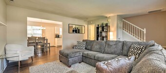 Near Uncc! Charlotte Family Retreat w/ Deck