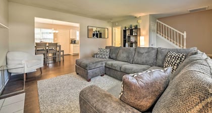 Near Uncc! Charlotte Family Retreat w/ Deck