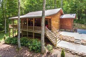 Interior - Blue Ridge Cabin Getaway Cashiers & Highlands (Cullowhee)