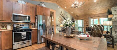 House (2 Bedrooms) | Interior