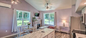 Saylorsburg Retreat: 16 Mi to Ski Resort