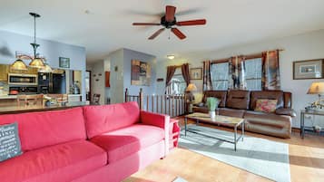 House (2 Bedrooms) | Front of property