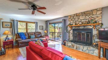 House (2 Bedrooms) | Interior