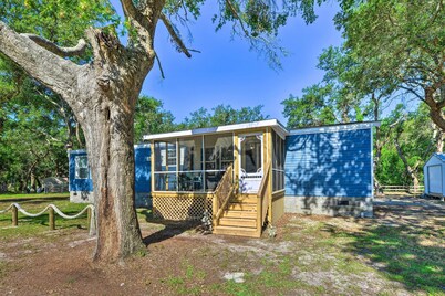 'pelican Place' Coastal Cottage Walk to Back Sound