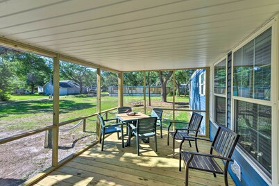 'pelican Place' Coastal Cottage Walk to Back Sound