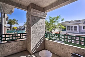 Interior - Beautiful Scottsdale Home - Walk to Shops & Golf (Scottsdale)