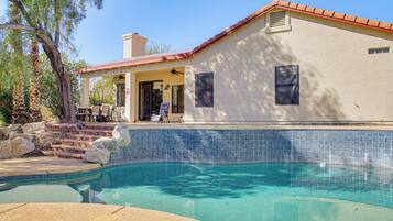 House (4 Bedrooms) | Front of property